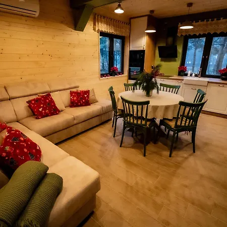 Karmuszka Lesna Weranda Łukta